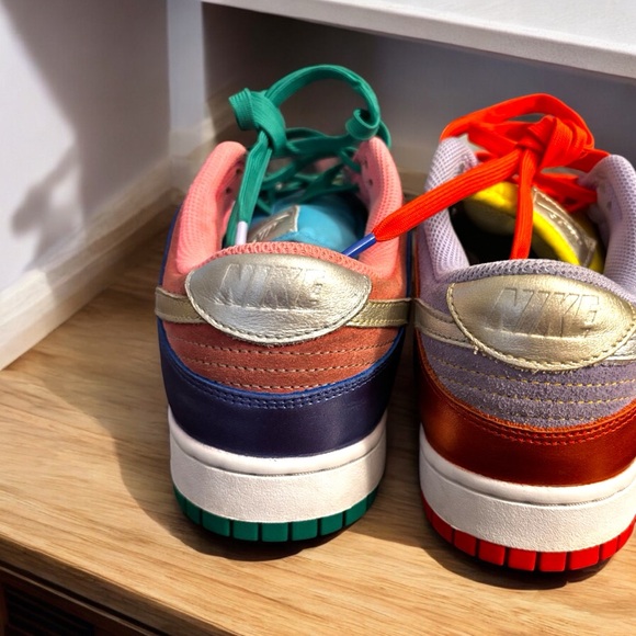 Nike Dunk Low Sunset Pulse - Picture 3 of 11